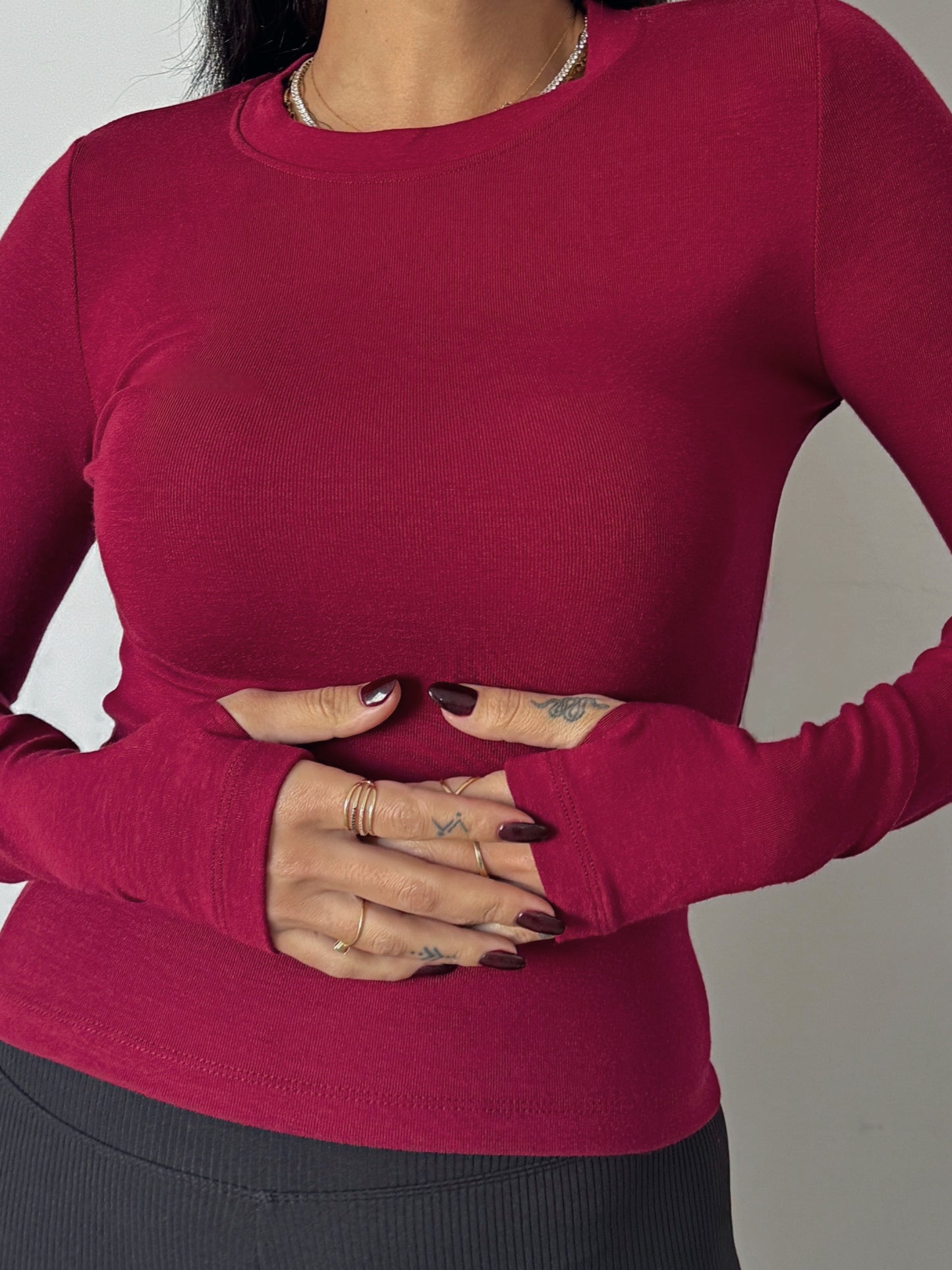 Rounded stretchy long sleeve