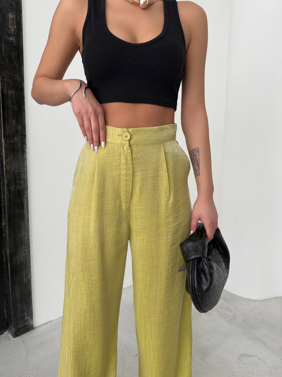 Shimmering Wide-Leg Linen Blend Pants – Effortless Glamour