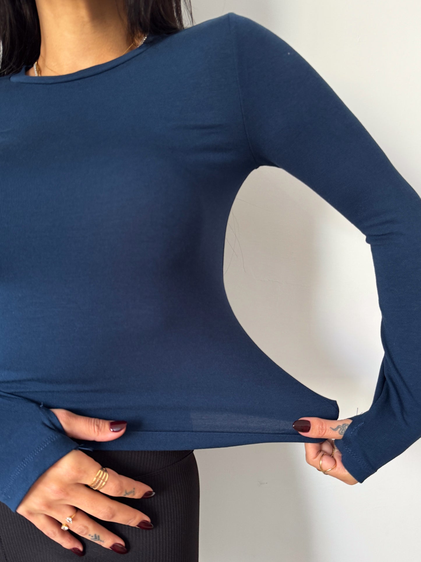 Rounded stretchy long sleeve