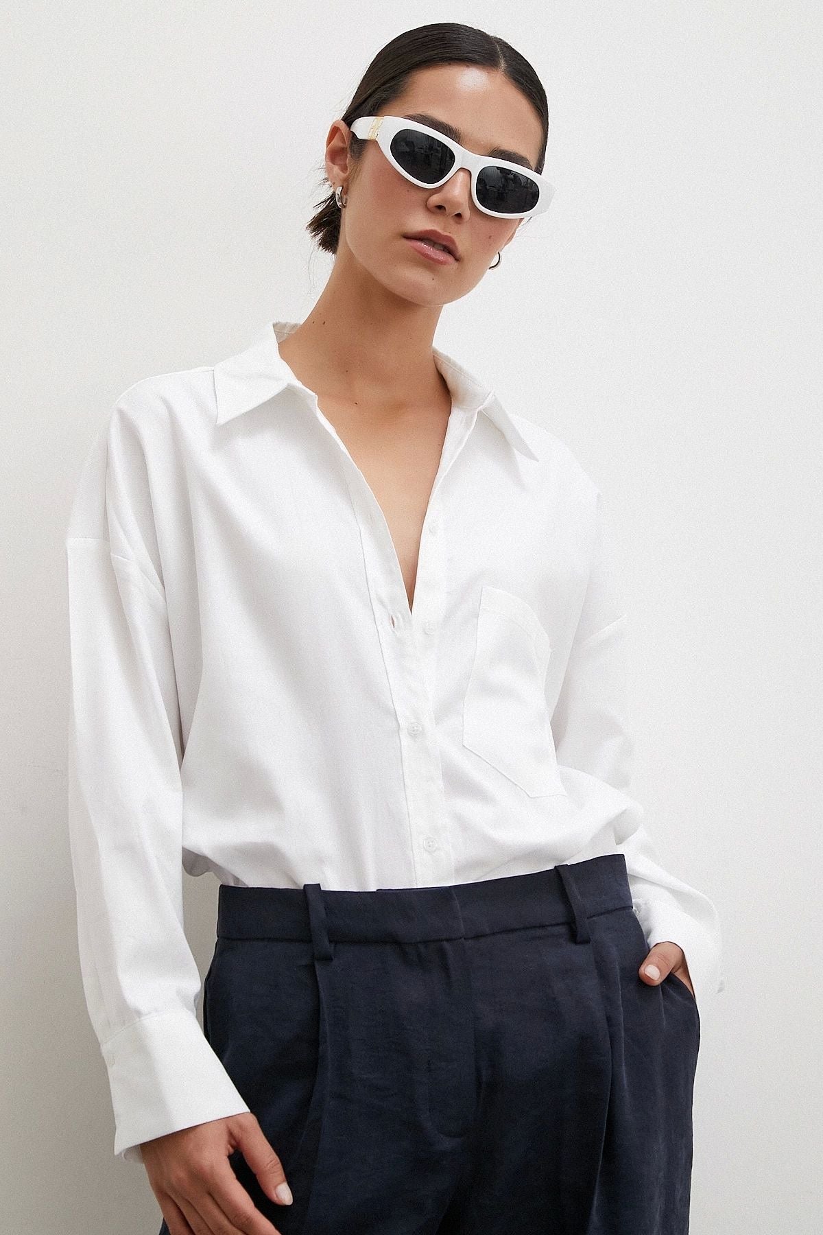 Oversize Pocket White Shirt