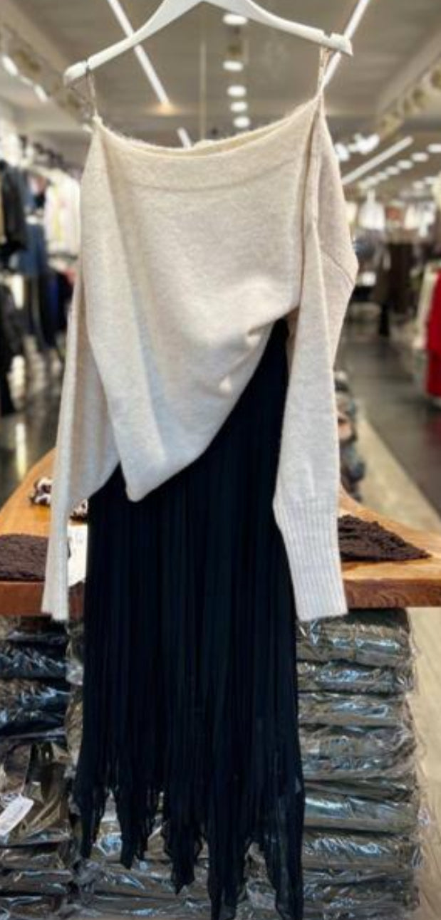 Lvory Soft Knit Blouse