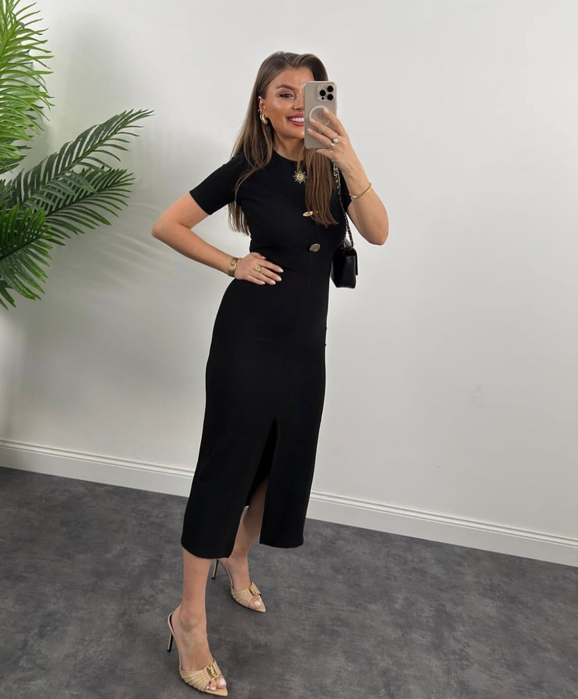 Elegant Ribbed Midi Dress with Gold Accents - Half Sleeves