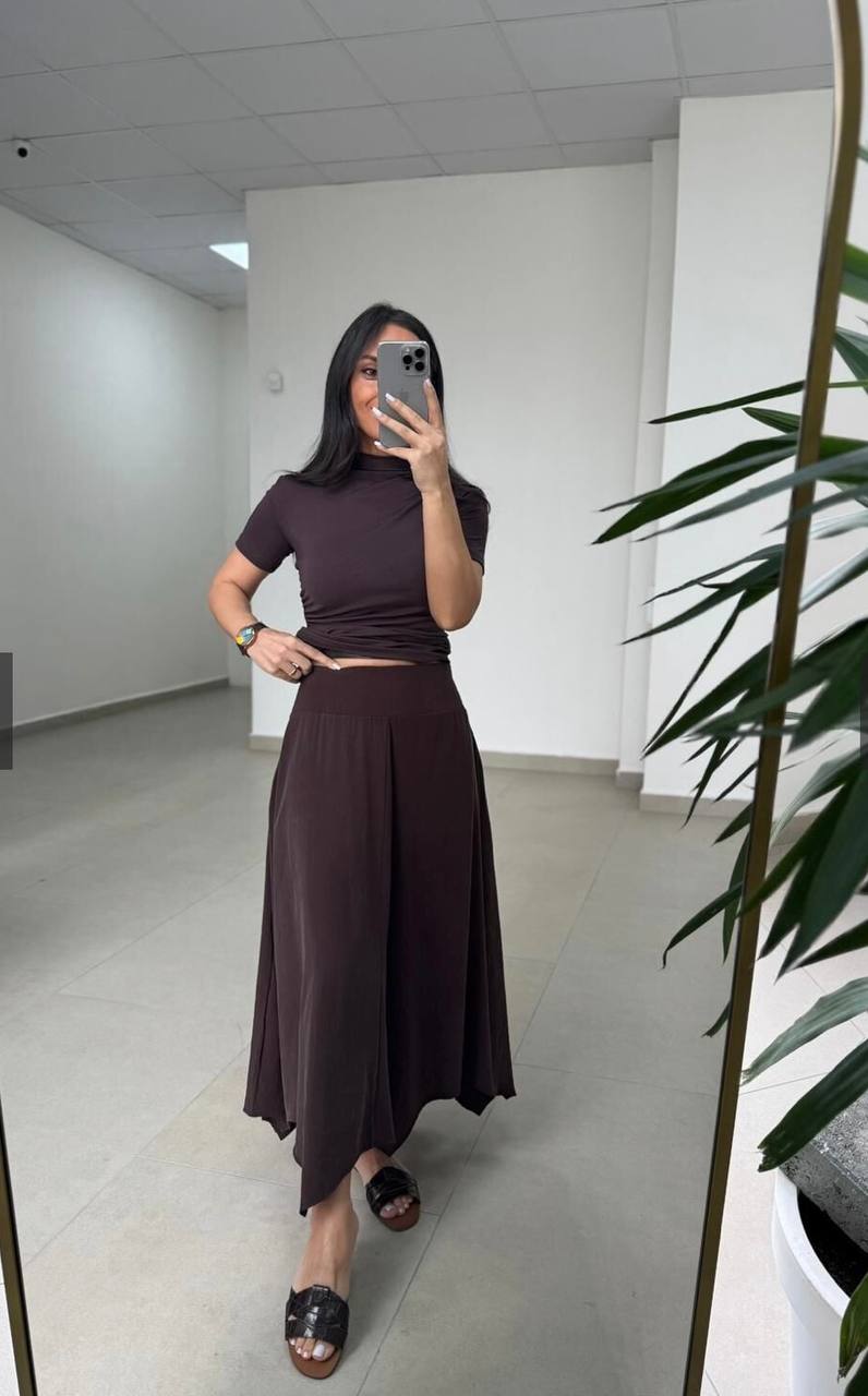 Flowy Midi Skirt