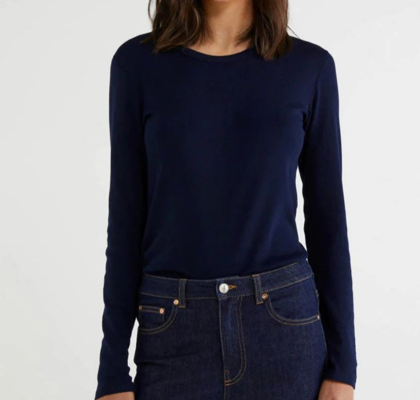 Fitted Basic Long Sleeve Top