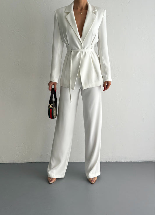 Fitted Belted Blazer & Flowing Trouser