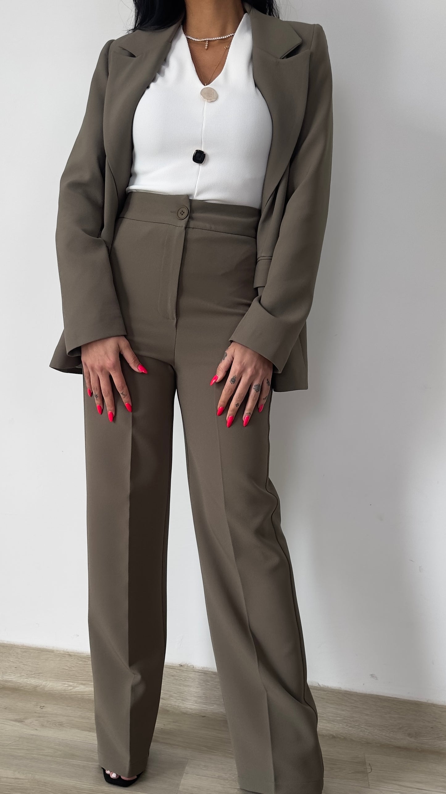 Chic Tailored Oversized & Straight Trouser Suit