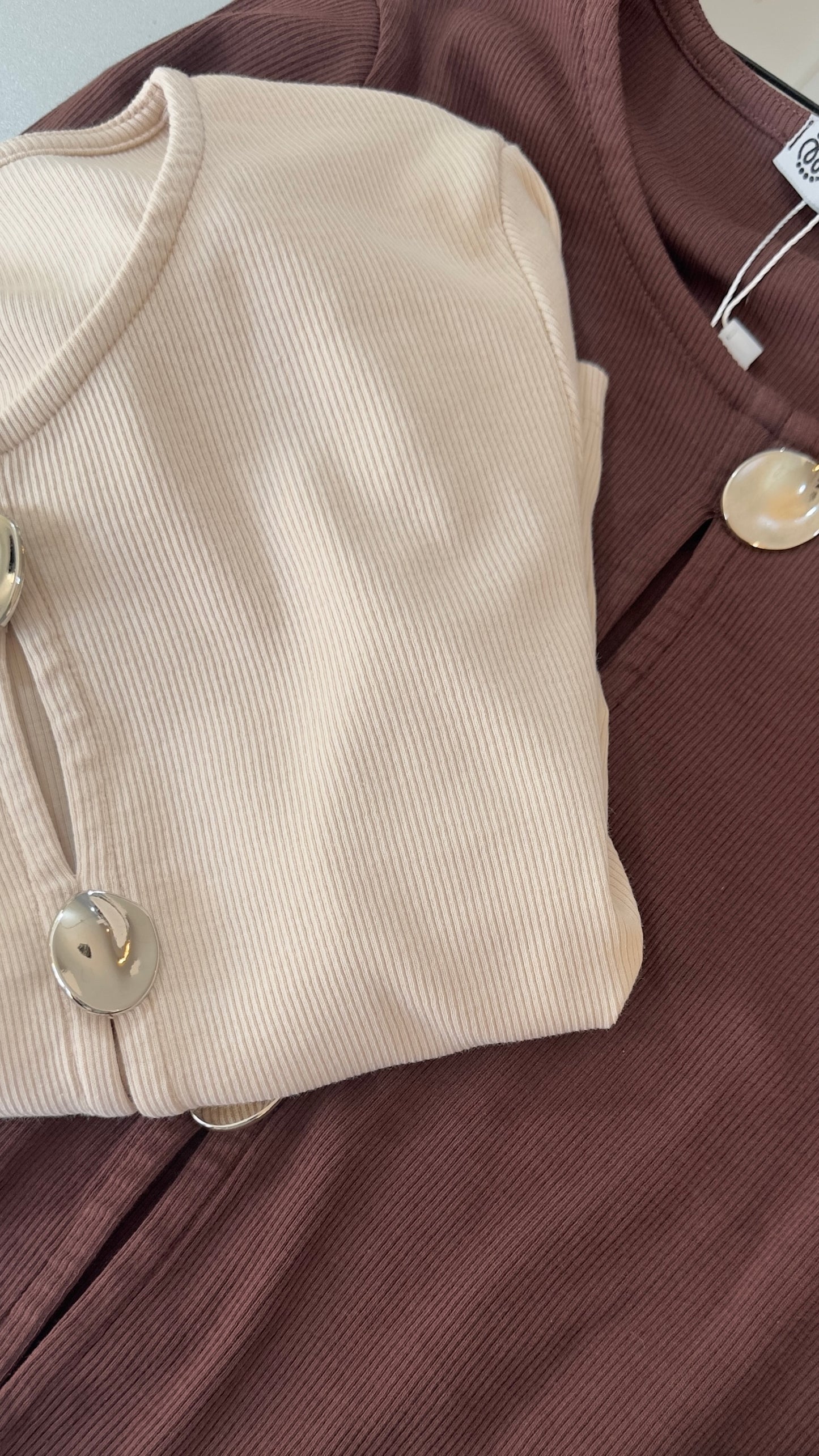 Chic Button-Front Ribbed Blouse