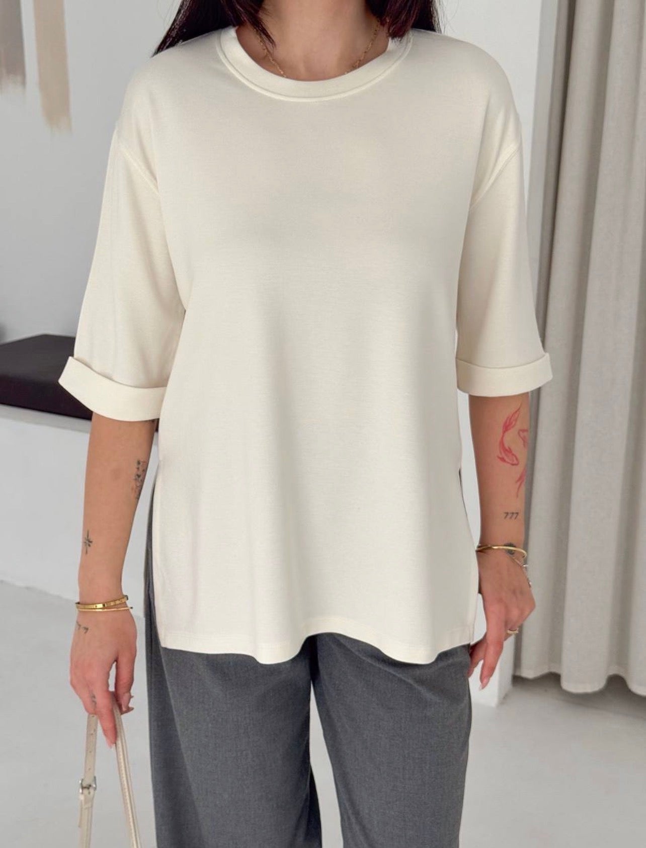 Oversized Slit Tee