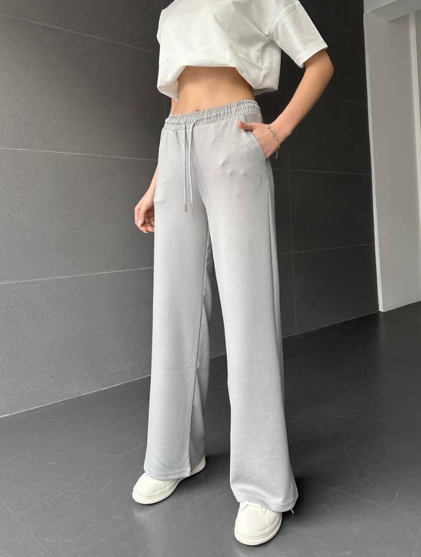 Comfort Wide-Leg Sweatpants