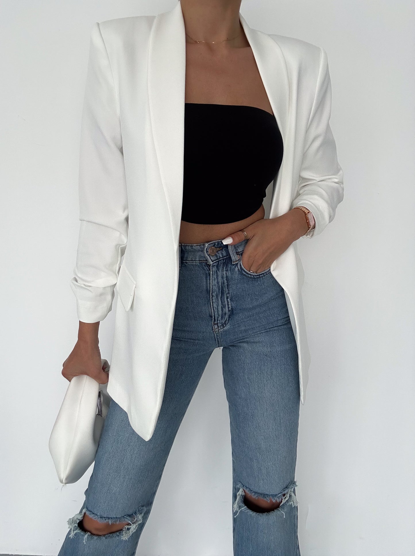 Rolled-up sleeve blazer