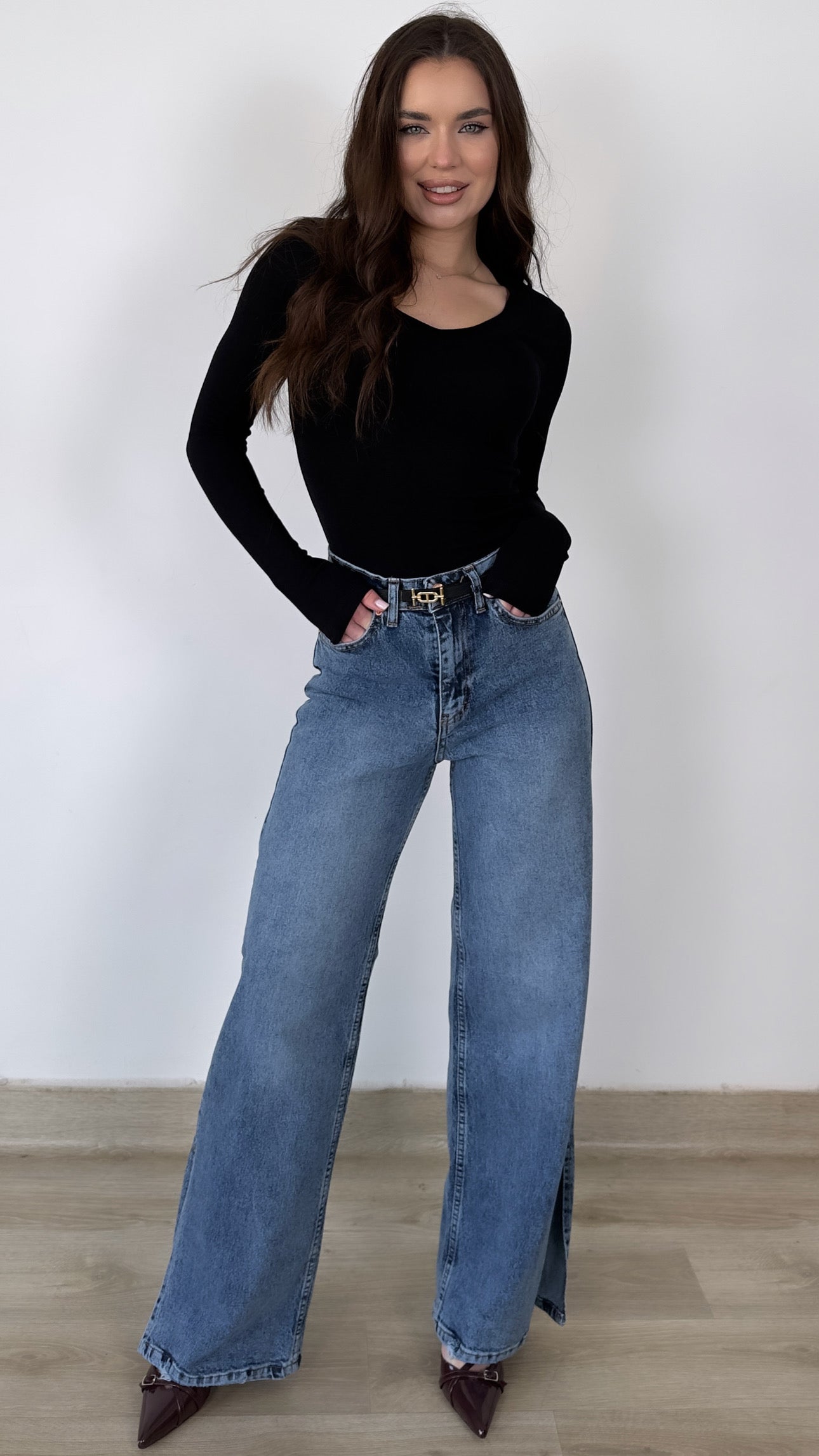 EverBlue Wide Jeans