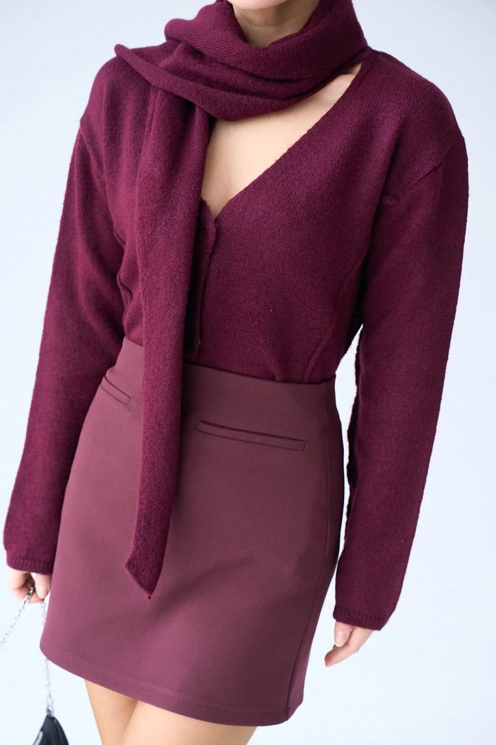 Scarf Detail Knit Top – White / Brown / Burgundy