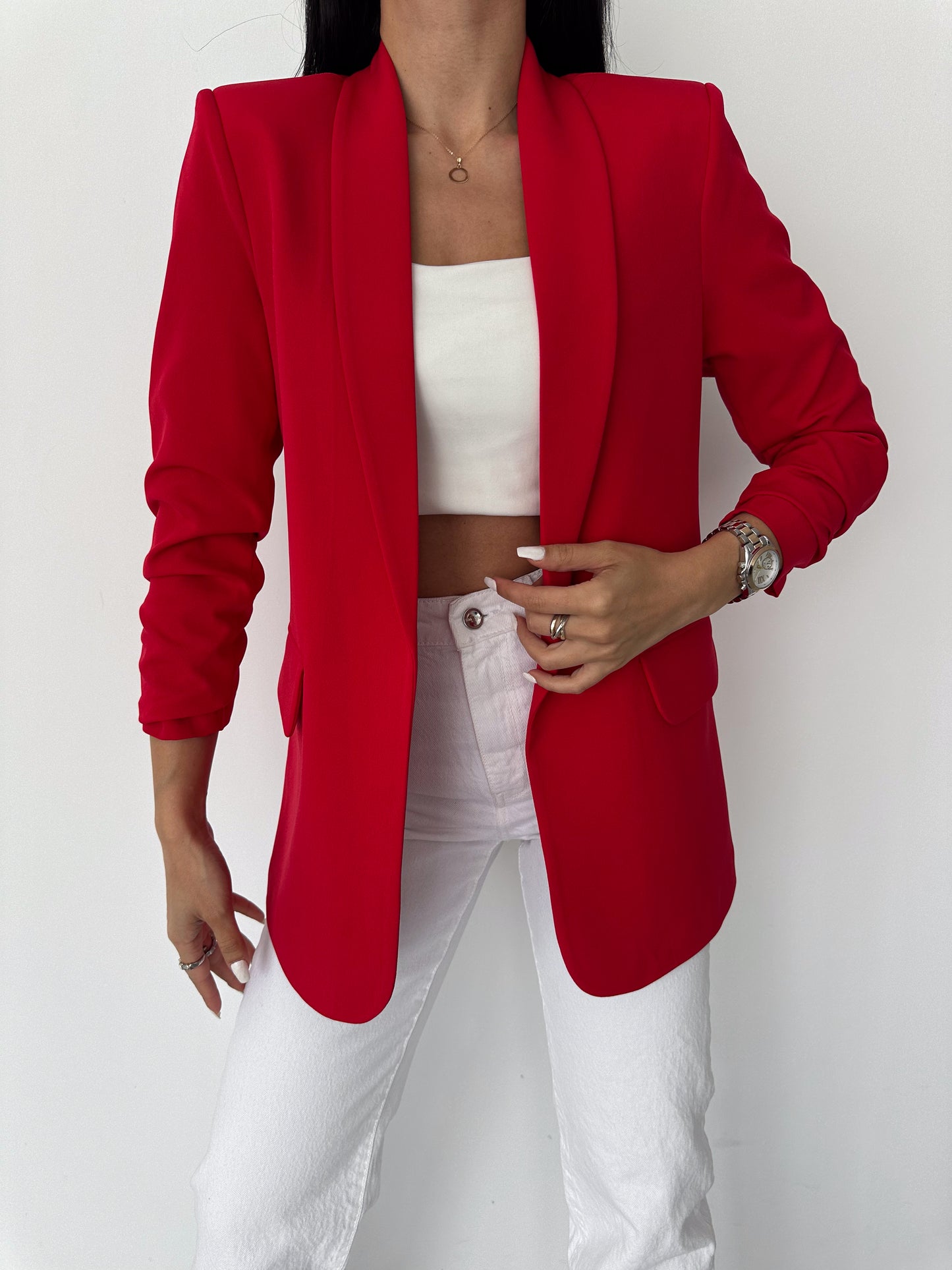 Rolled-up sleeve blazer