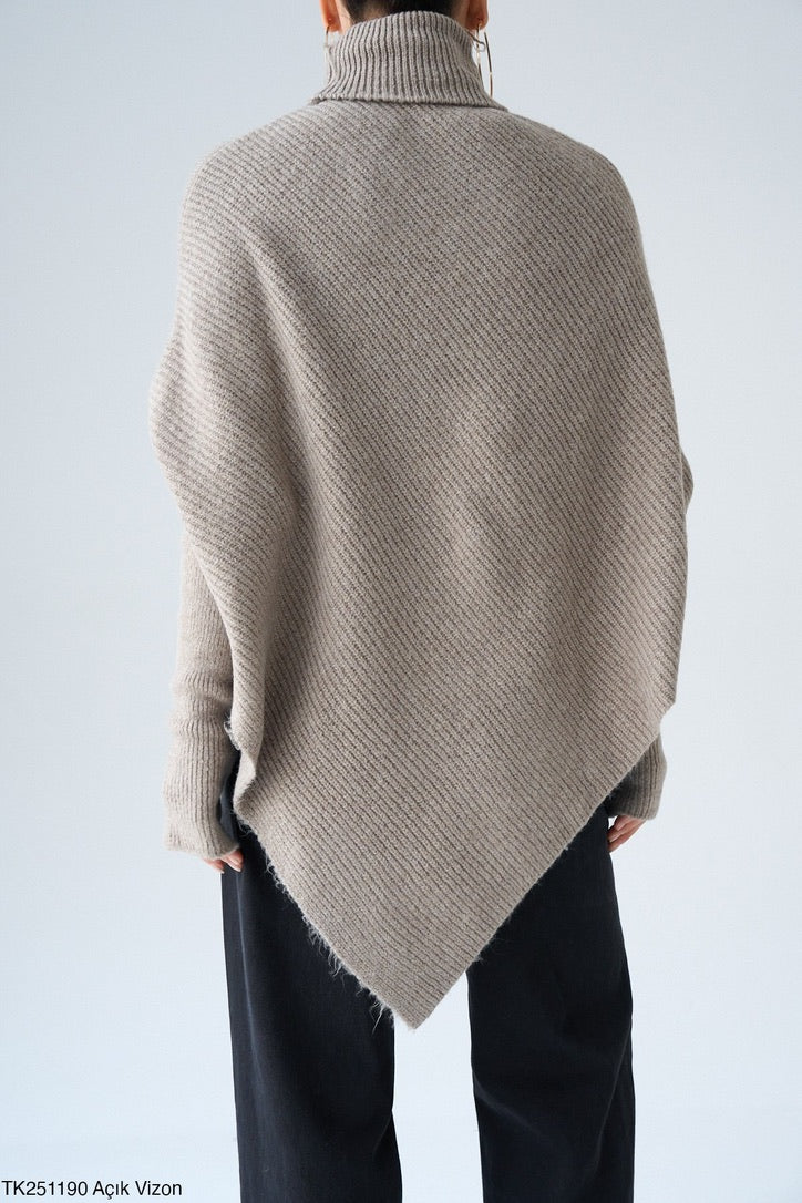 Ribbed Highneck Poncho