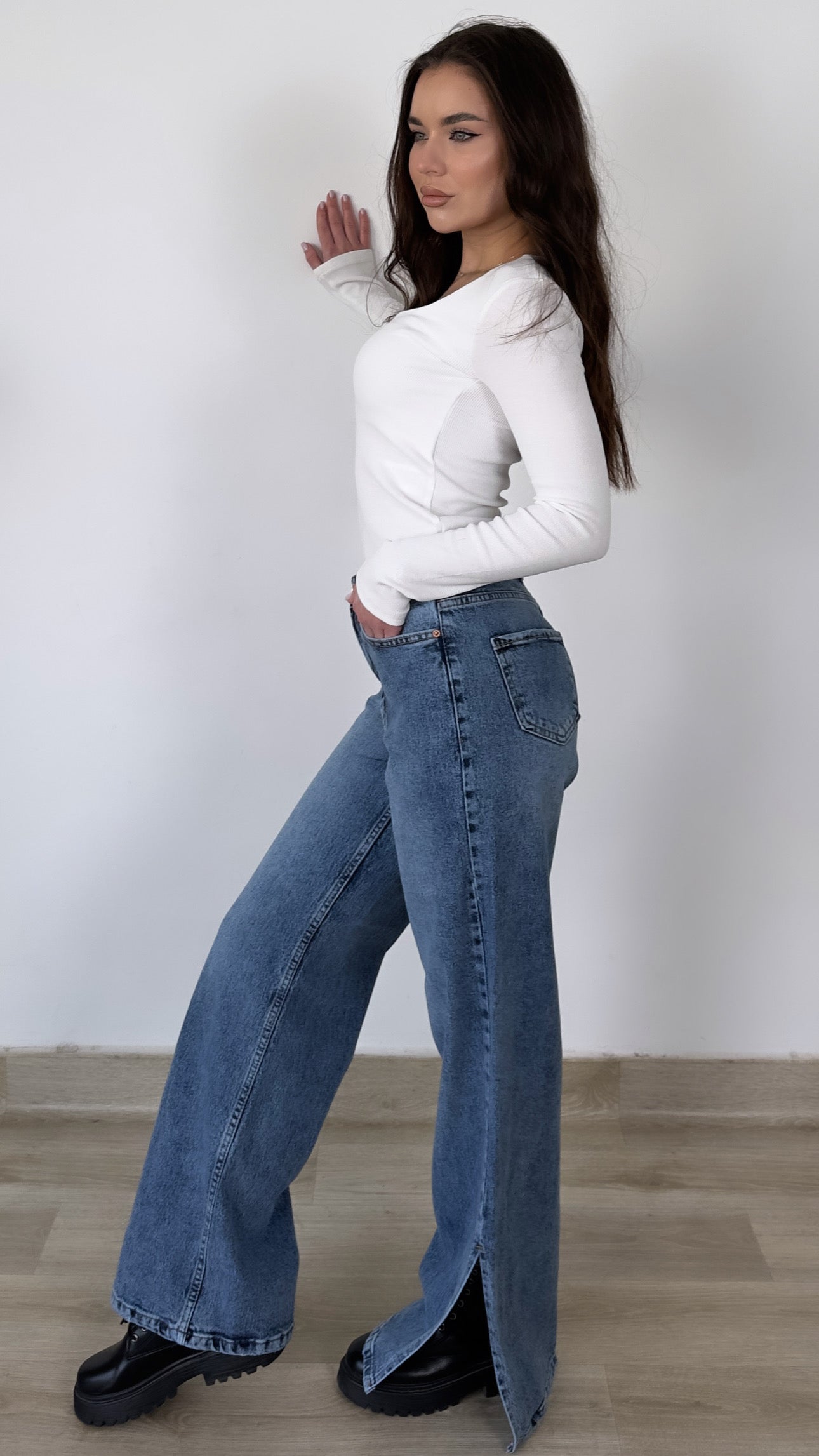 EverBlue Wide Jeans