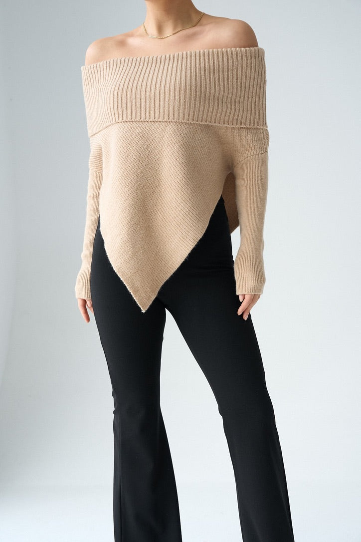 Off-Shoulders Knit Sweater – Beige / Off White