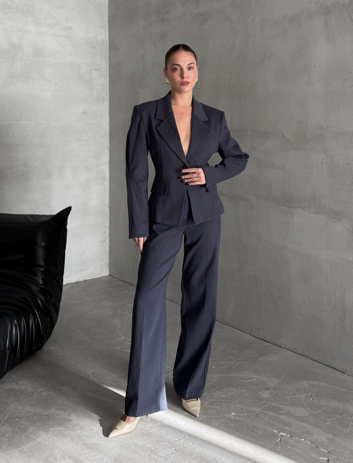 Sculpted Elegance Suit