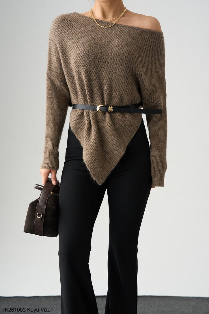 Off-OneShoulder Knit – Black / Cream / Dark Taupe