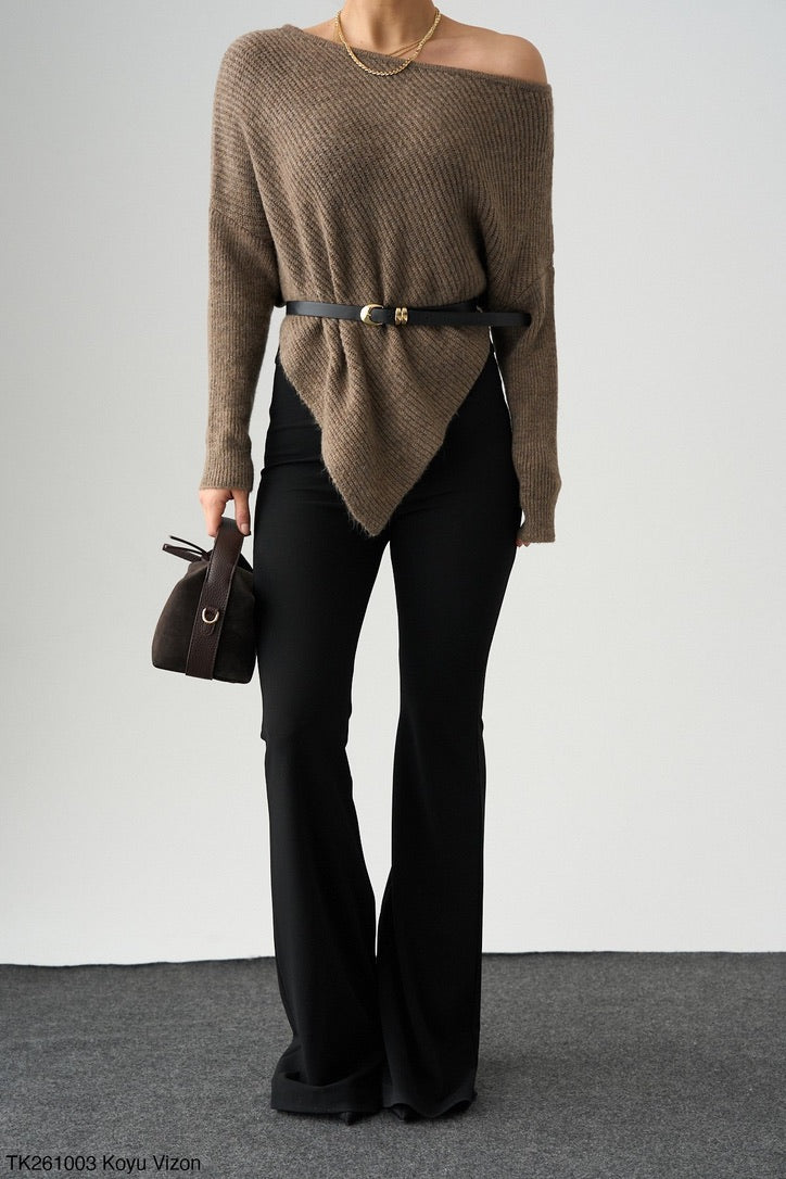 Off-OneShoulder Knit – Black / Cream / Dark Taupe