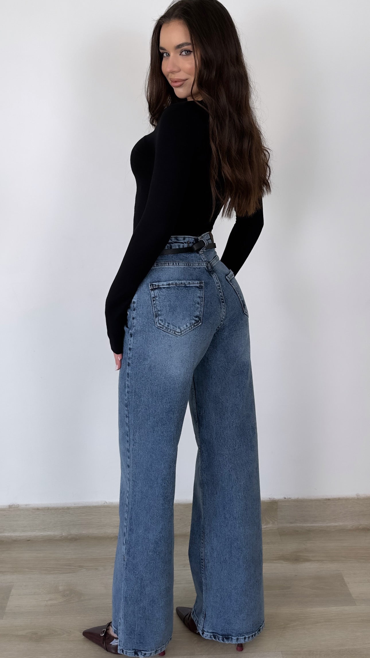 EverBlue Wide Jeans