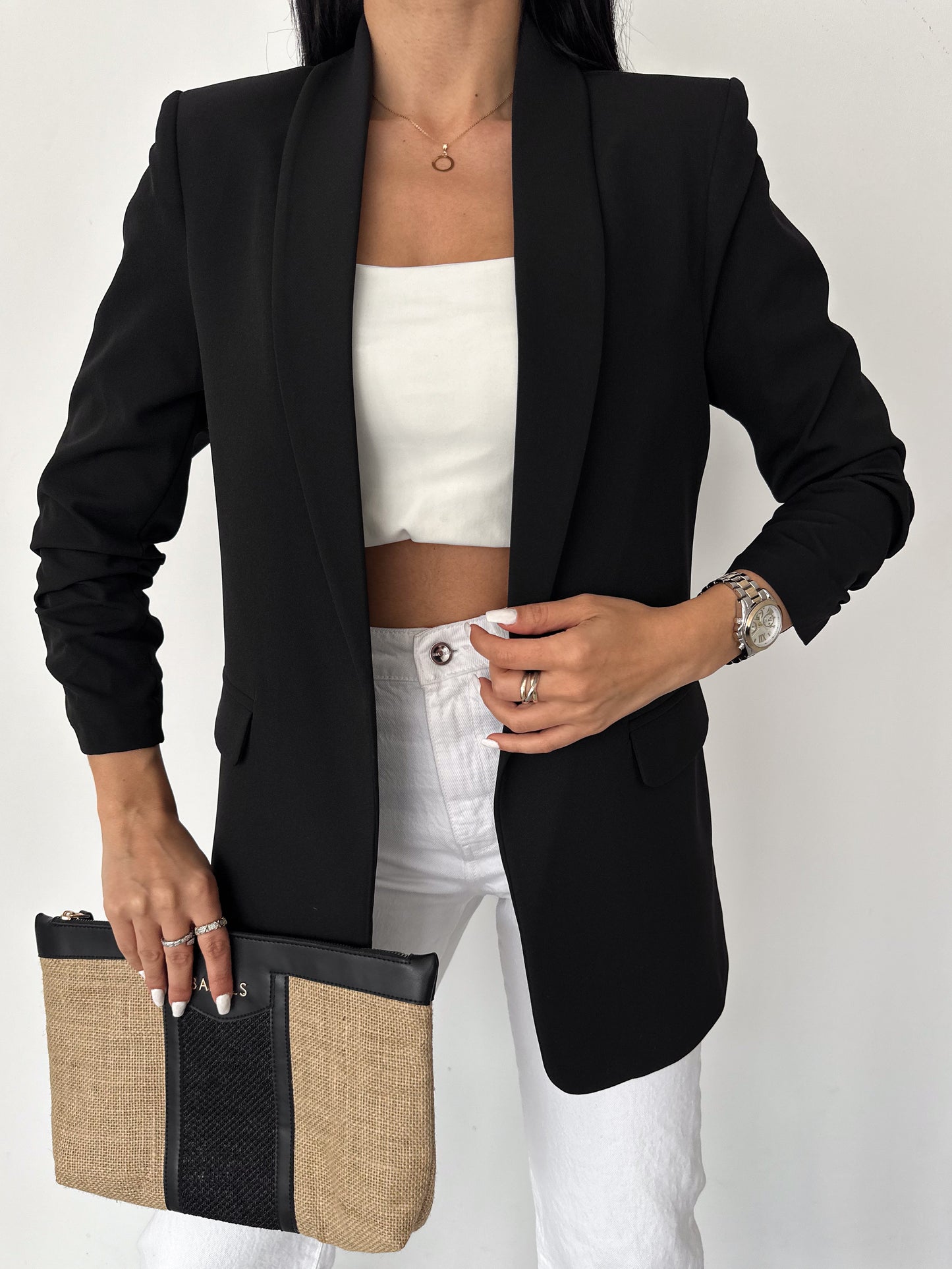 Rolled-up sleeve blazer