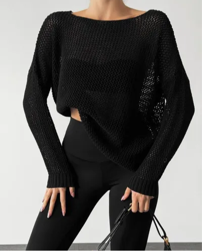 Wide knitted blouse