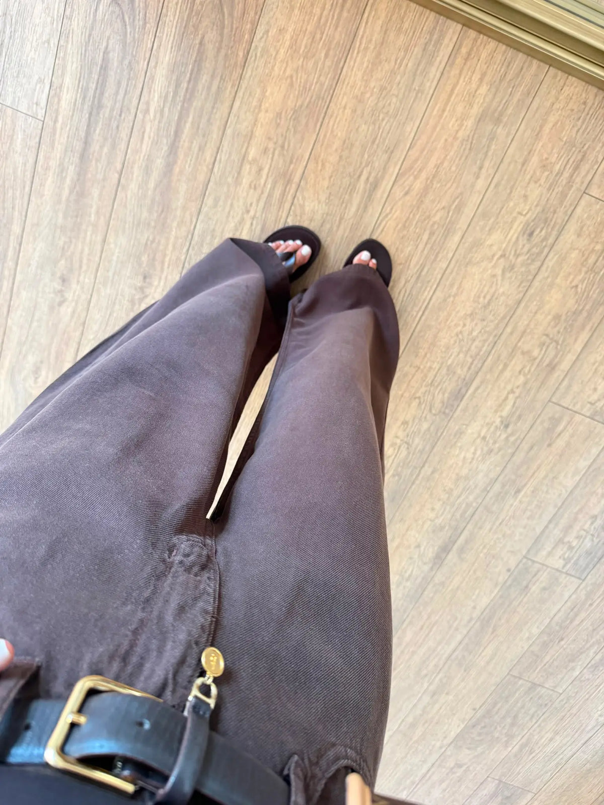 Loose Fit Wide-Leg Jeans