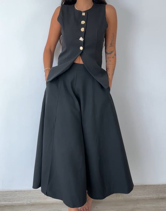 Buttoned Structured Vest