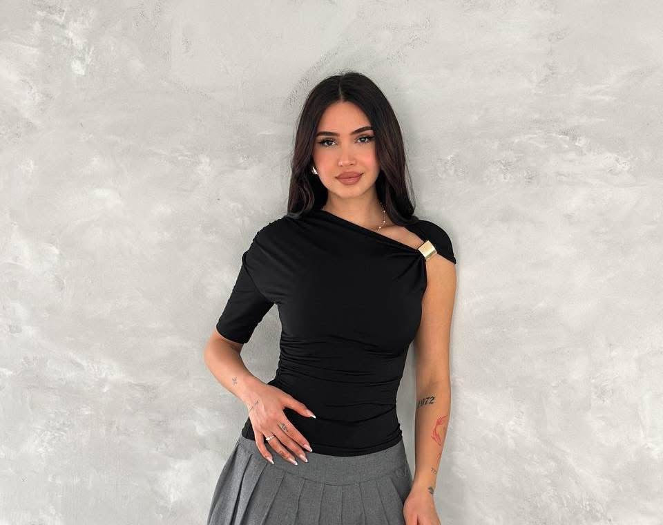 Asymmetirc Draped Top