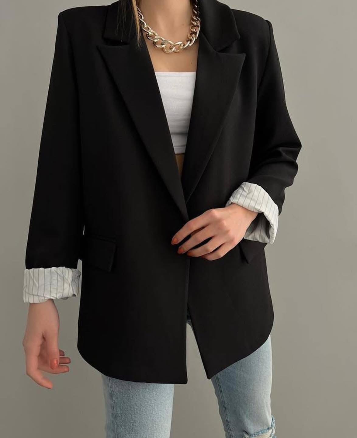 Classic Oversized Blazer with Striped Lining