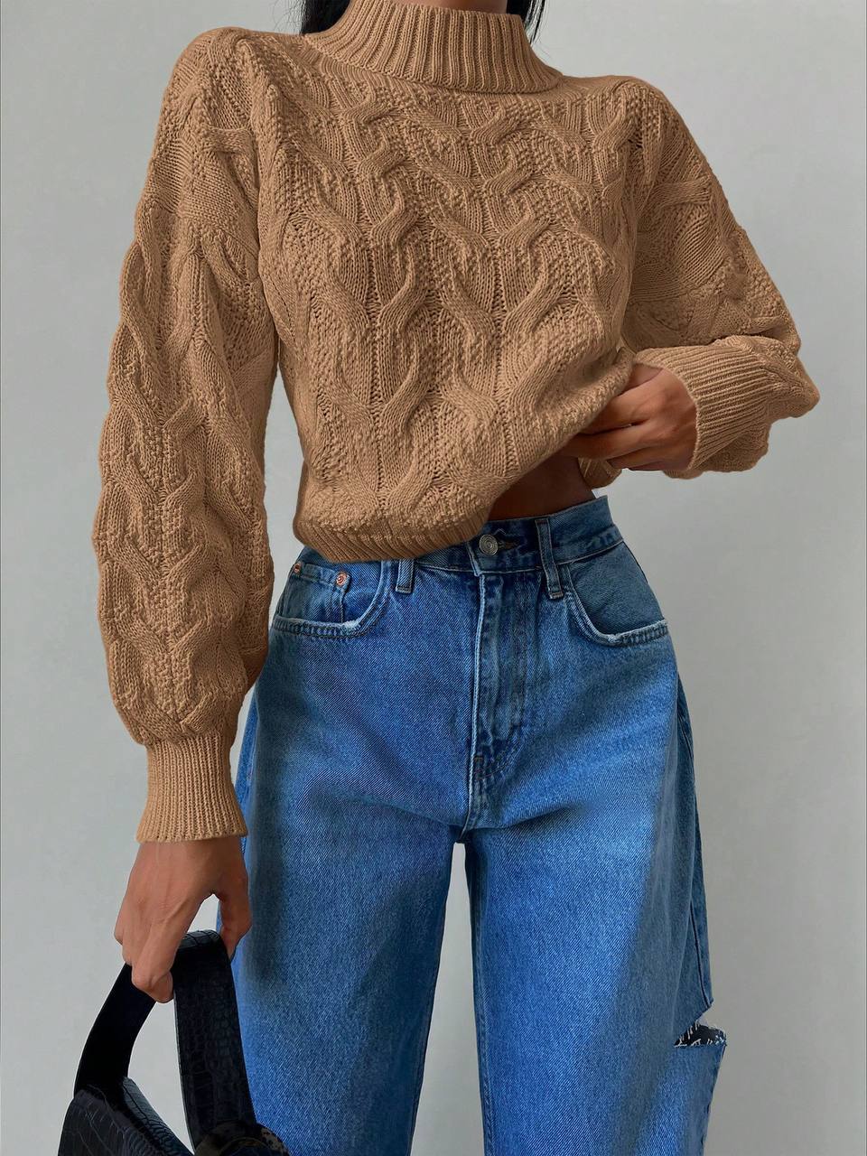 WOOL BLEND KNIT SWEATER