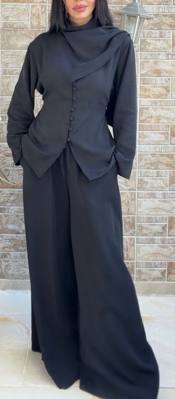 The Noir Scarf Set